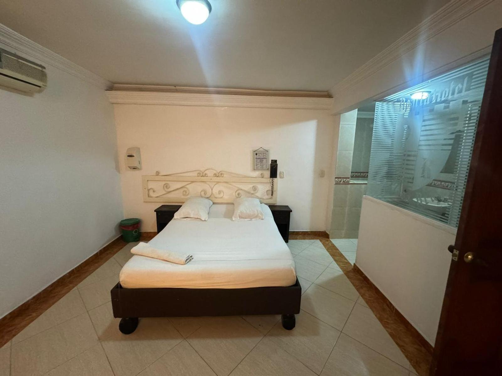 Plaza Real Sur Hotel *
